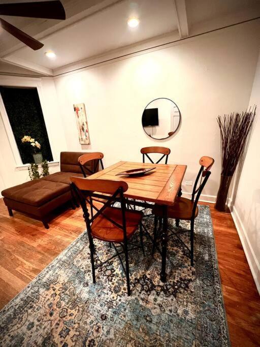 Modern Vintage 2Br Walkable To Dining & Lakefront Apartment Chicago Bagian luar foto